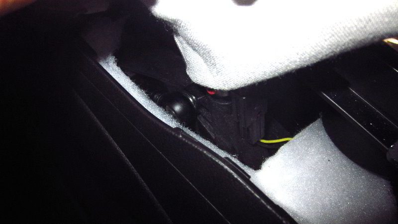 2016-2019-Chevrolet-Cruze-Transmission-Shift-Lock-Release-Guide-005