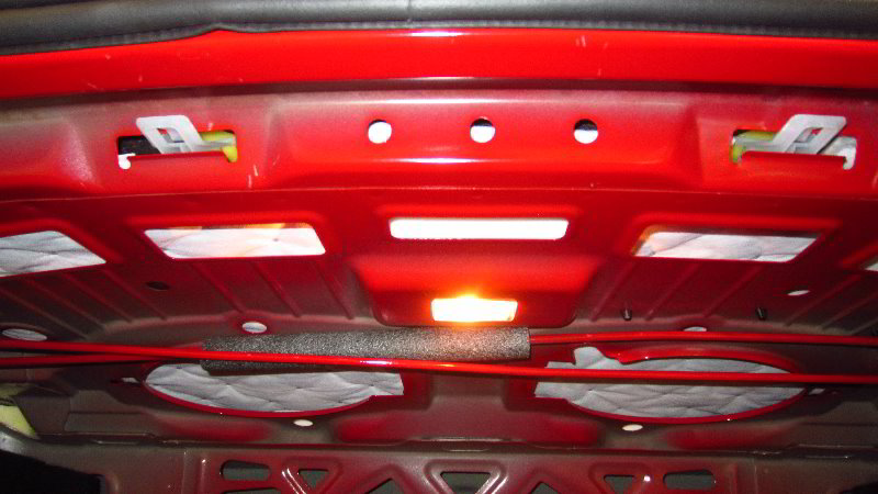 2016-2019-Chevrolet-Cruze-Trunk-Cargo-Area-Light-Bulb-Replacement-Guide-001