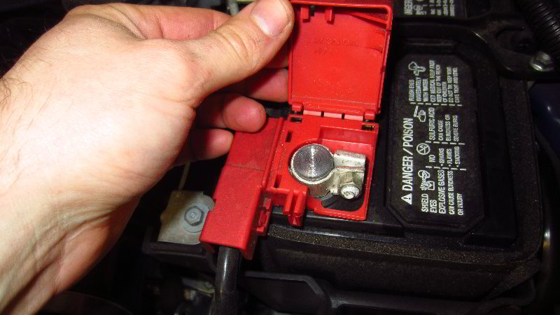 2016-2019-Honda-Civic-12V-Automotive-Battery-Replacement-Guide-007