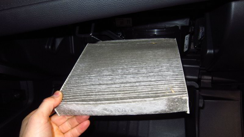 2016-2019-Honda-Civic-Cabin-Air-Filter-Replacement-Guide-016