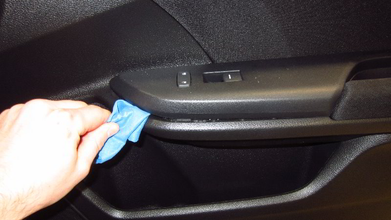 2016-2019-Honda-Civic-Interior-Door-Panel-Removal-Guide-003