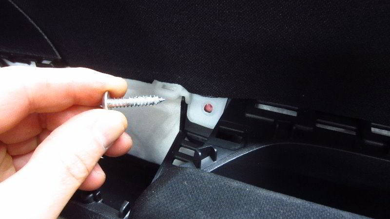 2016-2019-Honda-Civic-Interior-Door-Panel-Removal-Guide-012