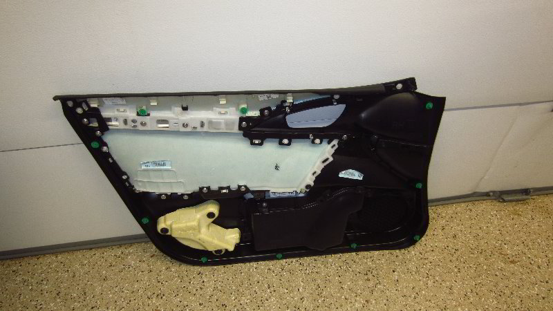 2016-2019-Honda-Civic-Interior-Door-Panel-Removal-Guide-018