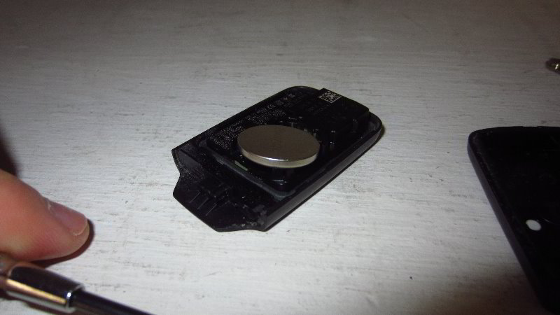 2016-2019-Honda-Civic-Smart-Key-Fob-Battery-Replacement-Guide-015