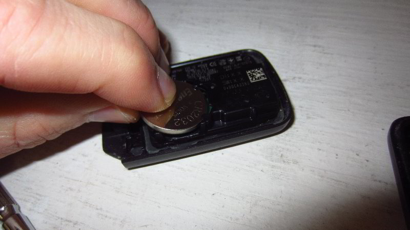 2016-2019-Honda-Civic-Smart-Key-Fob-Battery-Replacement-Guide-019