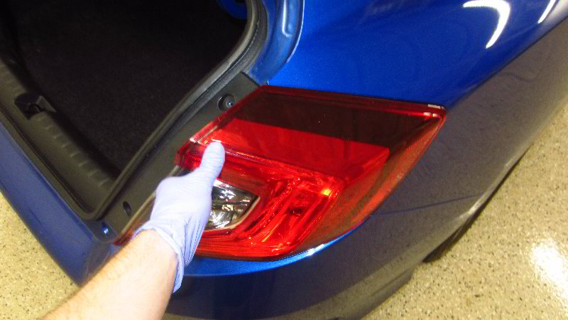 2016-2019-Honda-Civic-Tail-Light-Bulbs-Replacement-Guide-031