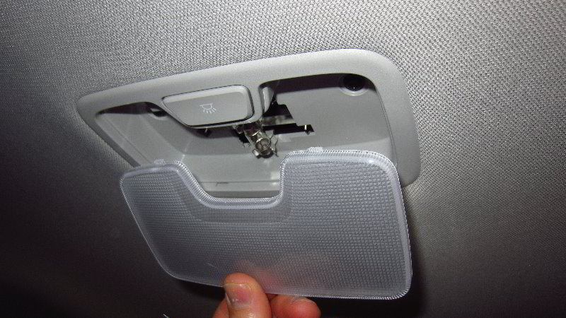 2016-2020-Kia-Optima-Dome-Light-Bulb-Replacement-Guide-004