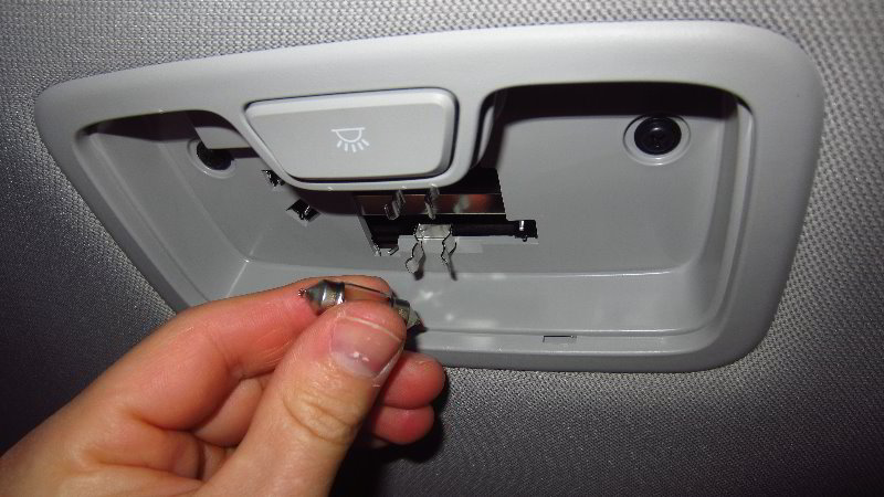 2016-2020-Kia-Optima-Dome-Light-Bulb-Replacement-Guide-007