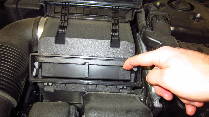 2016-2020-Kia-Optima-Engine-Air-Filter-Replacement-Guide-007