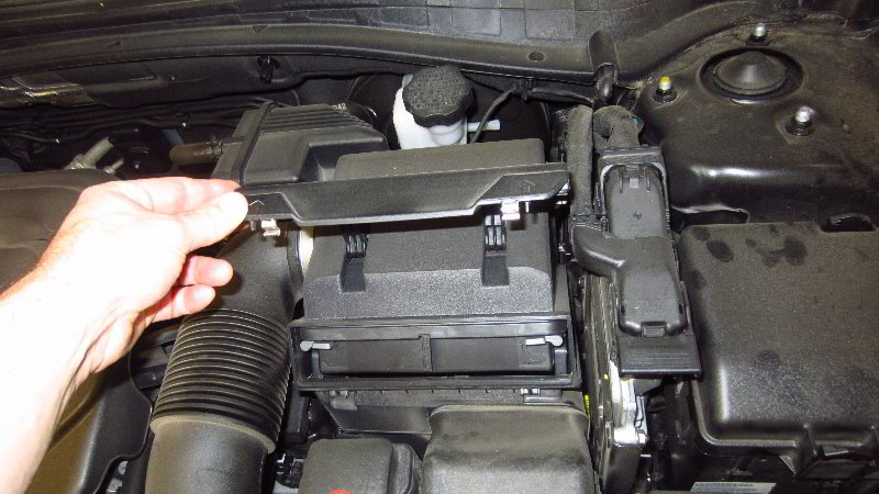 2016-2020-Kia-Optima-Engine-Air-Filter-Replacement-Guide-019
