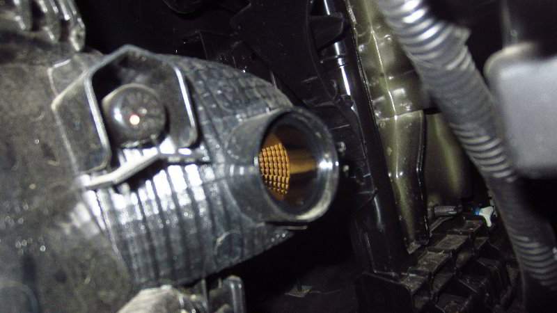 2016-2020-Kia-Optima-Front-Turn-Signal-Light-Bulbs-Replacement-Guide-020