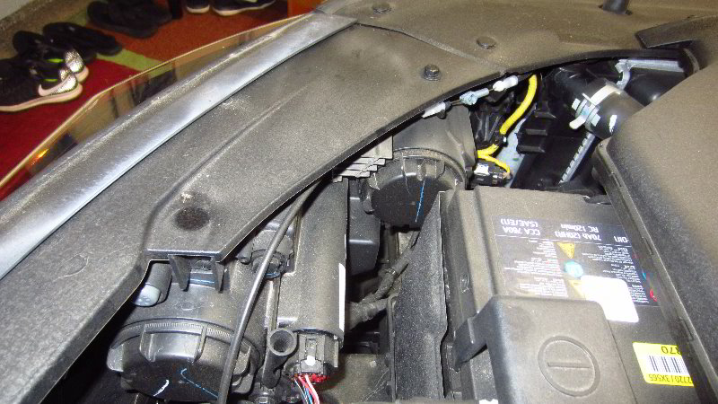 2016-2020-Kia-Optima-Headlight-Bulbs-Replacement-Guide-002