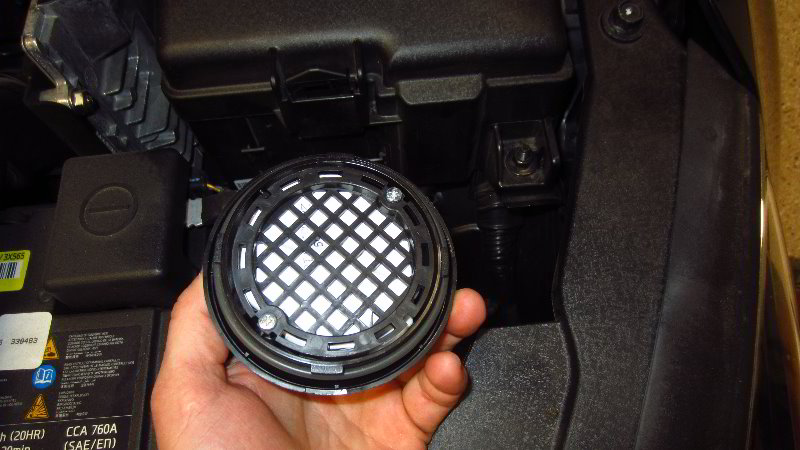 2016-2020-Kia-Optima-Headlight-Bulbs-Replacement-Guide-014