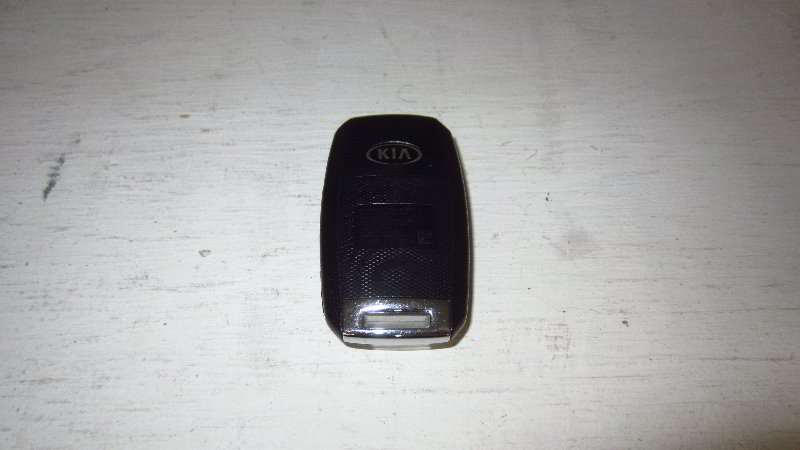 2016-2020-Kia-Optima-Key-Fob-Battery-Replacement-Guide-002