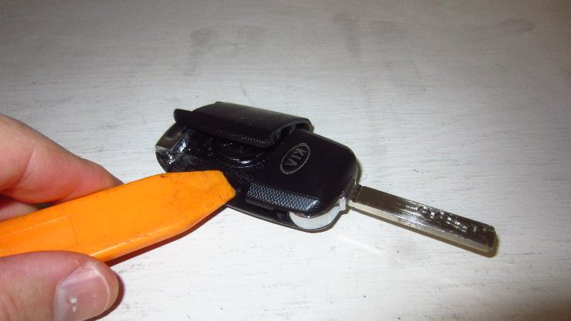 2016-2020-Kia-Optima-Key-Fob-Battery-Replacement-Guide-006
