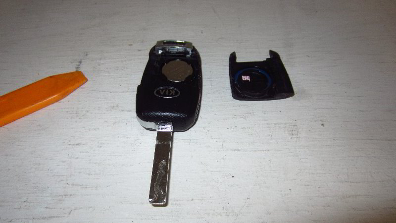 2016-2020-Kia-Optima-Key-Fob-Battery-Replacement-Guide-007