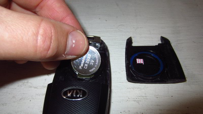 2016-2020-Kia-Optima-Key-Fob-Battery-Replacement-Guide-013