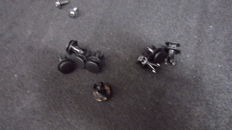 2016-2020-Kia-Optima-License-Plate-Light-Bulbs-Replacement-Guide-014