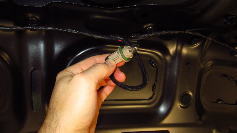 2016-2020-Kia-Optima-License-Plate-Light-Bulbs-Replacement-Guide-019