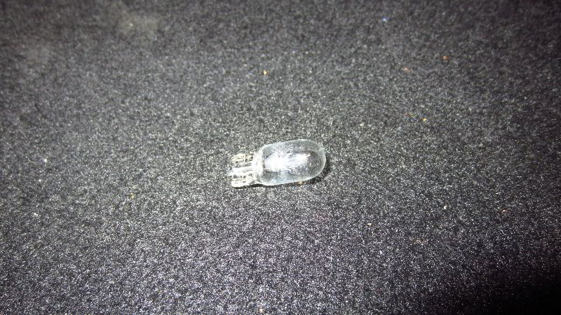 2016-2020-Kia-Optima-License-Plate-Light-Bulbs-Replacement-Guide-021