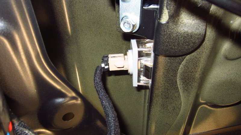 2016-2020-Kia-Optima-License-Plate-Light-Bulbs-Replacement-Guide-024