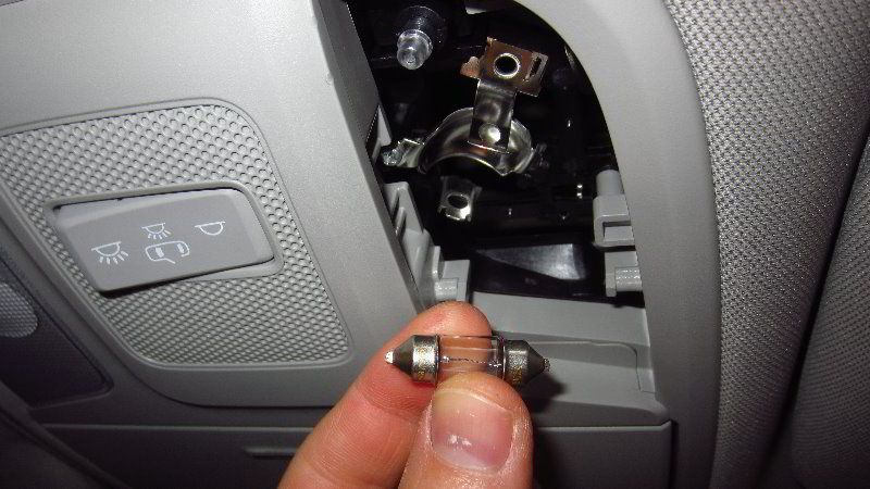 2016-2020-Kia-Optima-Map-Light-Bulbs-Replacement-Guide-007