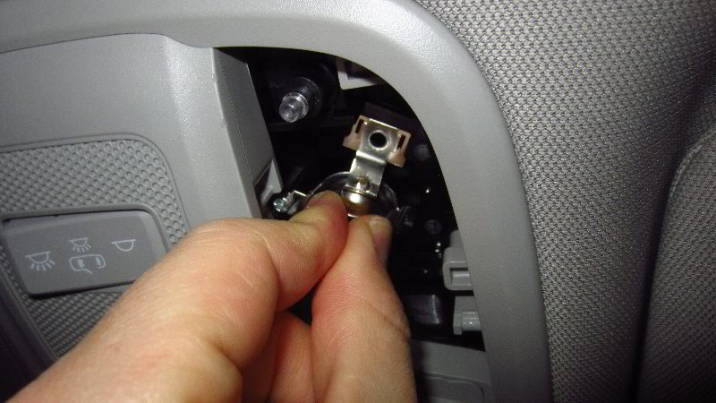 2016-2020-Kia-Optima-Map-Light-Bulbs-Replacement-Guide-010