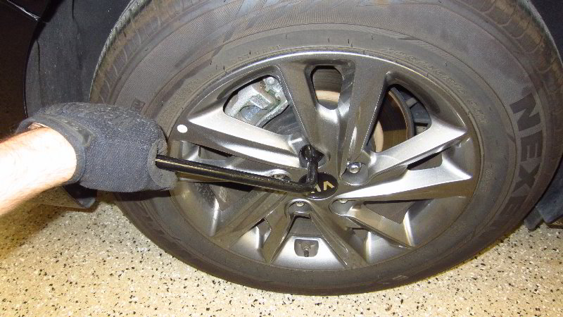 2016-2020-Kia-Optima-Rear-Brake-Pads-Replacement-Guide-005