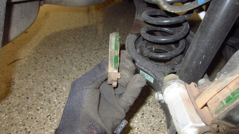 2016-2020-Kia-Optima-Rear-Brake-Pads-Replacement-Guide-036