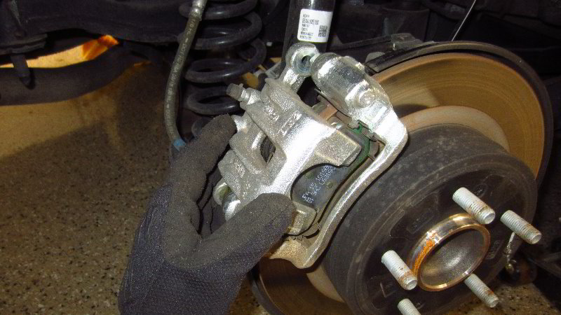 2016-2020-Kia-Optima-Rear-Brake-Pads-Replacement-Guide-039