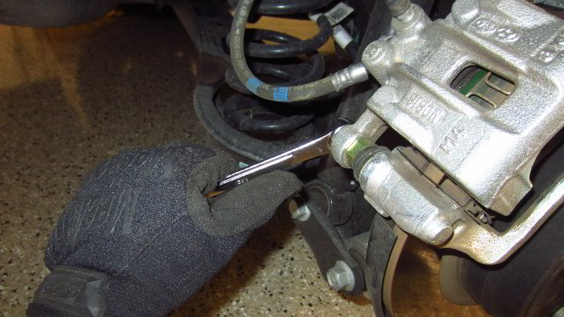 2016-2020-Kia-Optima-Rear-Brake-Pads-Replacement-Guide-043