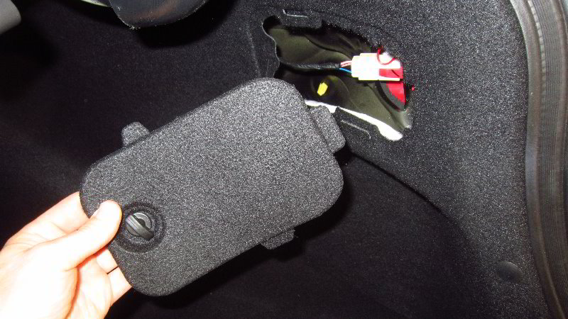 2016-2020-Kia-Optima-Tail-Light-Bulbs-Replacement-Guide-005