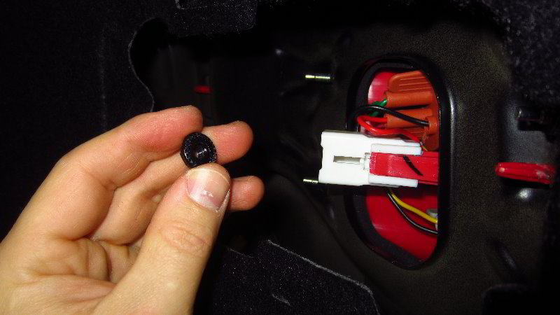 2016-2020-Kia-Optima-Tail-Light-Bulbs-Replacement-Guide-010