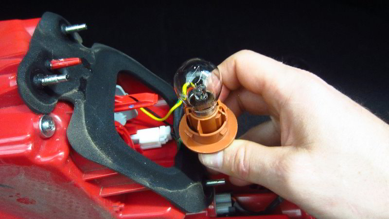 2016-2020-Kia-Optima-Tail-Light-Bulbs-Replacement-Guide-018