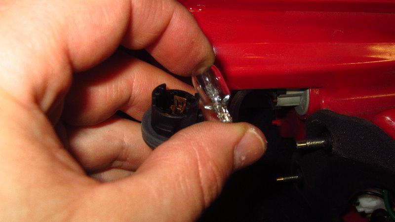 2016-2020-Kia-Optima-Tail-Light-Bulbs-Replacement-Guide-031