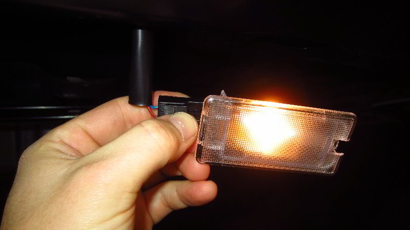 2016-2020-Kia-Optima-Trunk-Cargo-Area-Light-Bulb-Replacemen-Guide-005