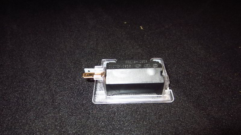 2016-2020-Kia-Optima-Trunk-Cargo-Area-Light-Bulb-Replacemen-Guide-006