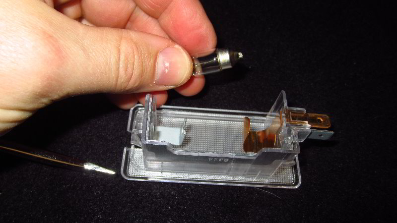 2016-2020-Kia-Optima-Trunk-Cargo-Area-Light-Bulb-Replacemen-Guide-011