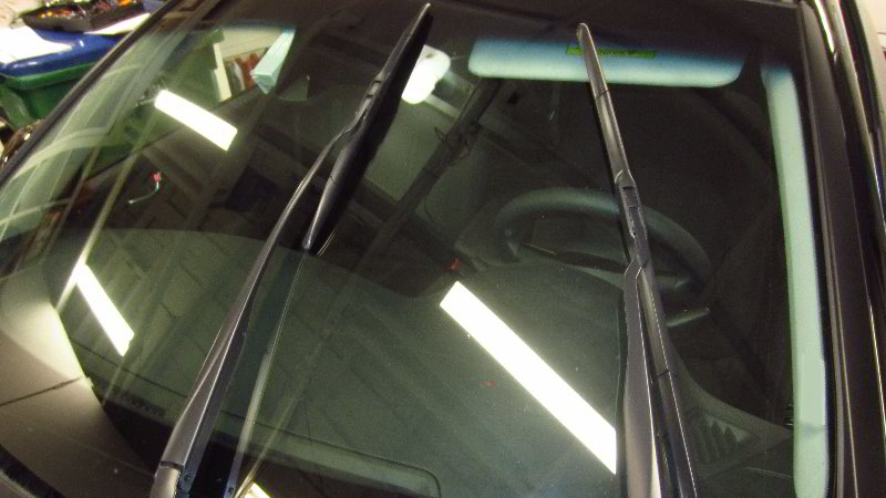 2016-2020-Kia-Optima-Windshield-Window-Wiper-Blades-Replacement-Guide-006