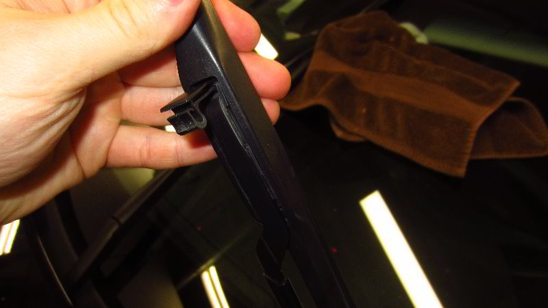 2016-2020-Kia-Optima-Windshield-Window-Wiper-Blades-Replacement-Guide-012