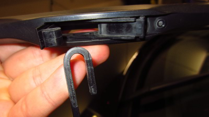 2016-2020-Kia-Optima-Windshield-Window-Wiper-Blades-Replacement-Guide-014