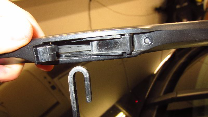 2016-2020-Kia-Optima-Windshield-Window-Wiper-Blades-Replacement-Guide-017