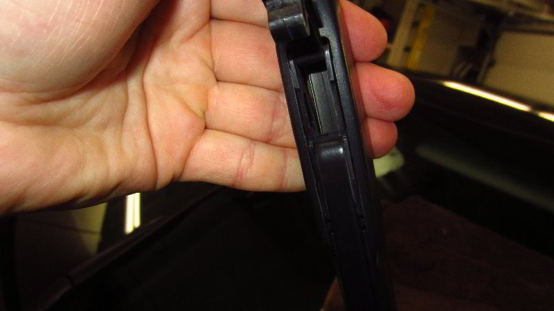 2016-2020-Kia-Optima-Windshield-Window-Wiper-Blades-Replacement-Guide-020