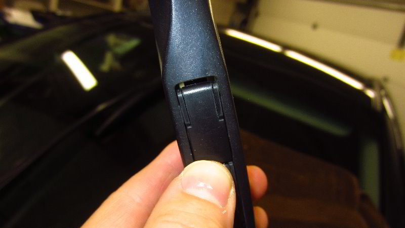 2016-2020-Kia-Optima-Windshield-Window-Wiper-Blades-Replacement-Guide-021