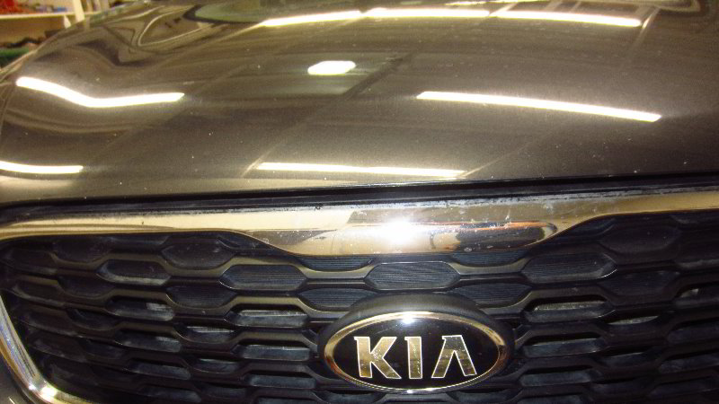 2016-2020-Kia-Sorento-HowTo-Open-The-Hood-004