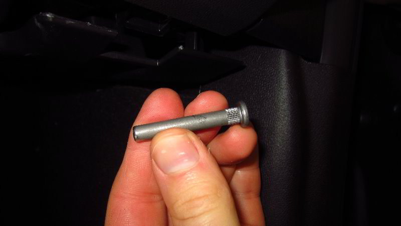 2016-2021-Chevrolet-Camaro-Cabin-Air-Filter-Replacement-Guide-017