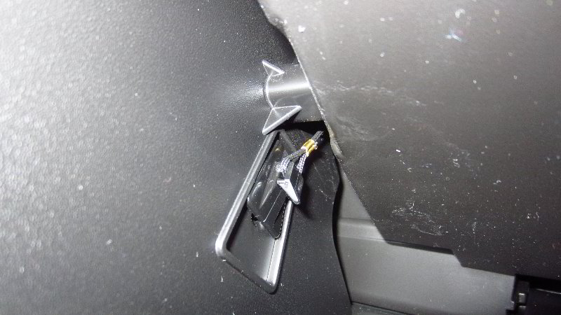 2016-2021-Chevrolet-Camaro-Cabin-Air-Filter-Replacement-Guide-020