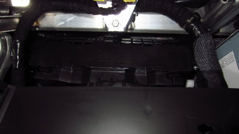 2016-2021-Chevrolet-Camaro-Cabin-Air-Filter-Replacement-Guide-042