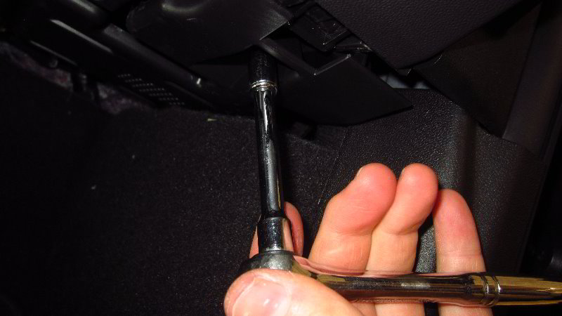 2016-2021-Chevrolet-Camaro-Cabin-Air-Filter-Replacement-Guide-055