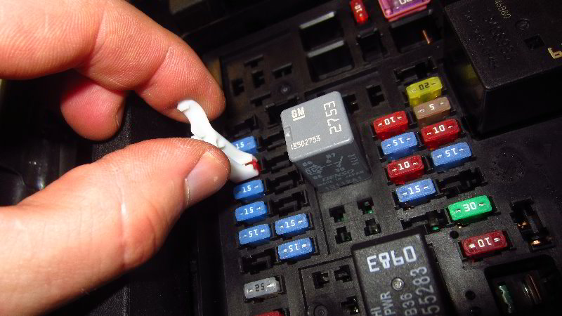 2016-2021-Chevrolet-Camaro-Electrical-Fuses-Replacement-Guide-018